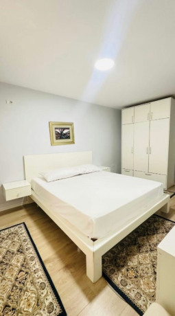 tek-ish-ekspozita-shqiperia-sot-jepet-me-qera-11-big-4