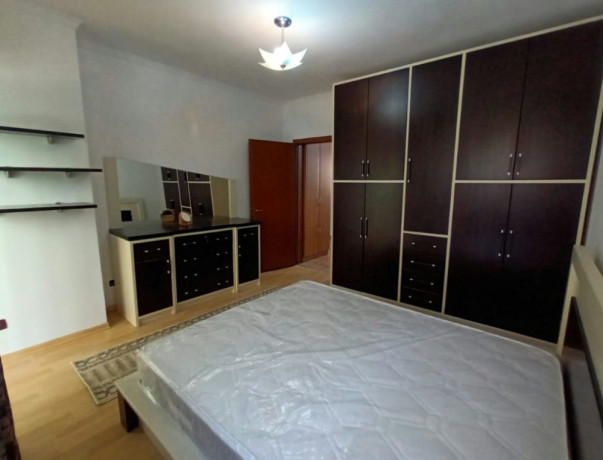 komuna-e-parisit-jepet-me-qera-21-big-4