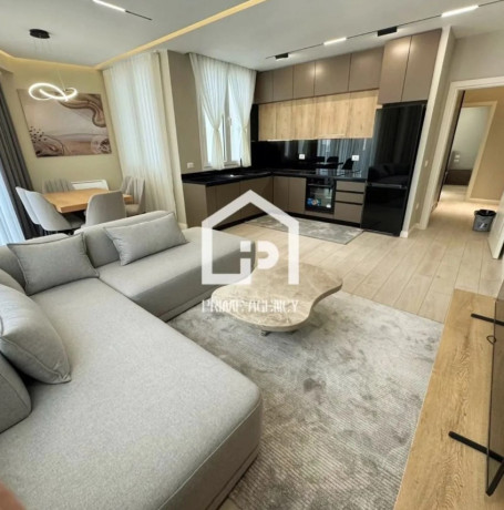 jepet-me-qira-apartament-21-post-parkimi-zona-river-rezidence-big-0