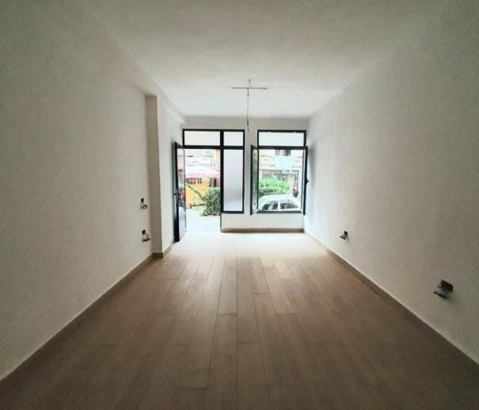 jepet-me-qira-dyqan-zona-vasil-shanto-prane-diplomat-1-big-2