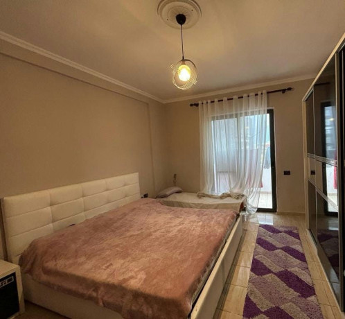 selvia-jepet-me-qera-11-big-0