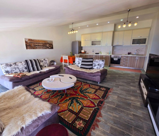 shitet-apartament-me-pamje-nga-liqeni-garazh-zona-pogradec-big-0