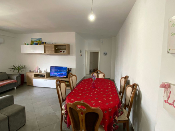 poligrafiku-jepet-me-qera-21-big-0