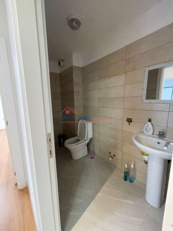 zyre-me-qera-rruga-panorama-ne-tirane-big-1