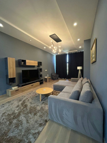 liqeni-i-thate-jepet-me-qera-11-big-1