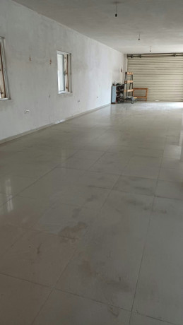 stacioni-trenit-jepet-me-qera-ambjent-komercial-big-1