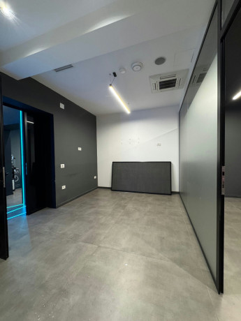 ambjent-komercial-me-qera-blloku-big-4