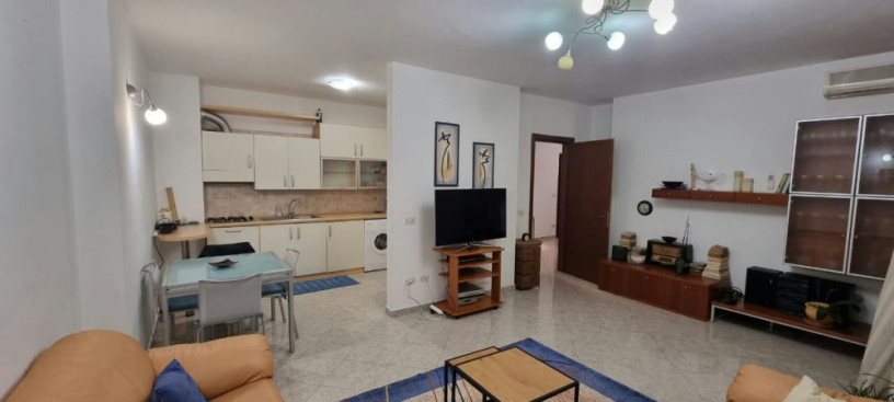 pazari-i-ri-jepet-me-qera-apartament-11-big-2