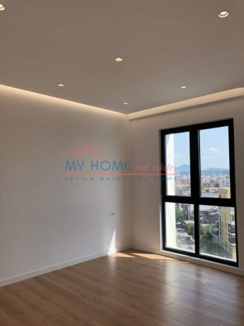 zyrepost-parkimi-me-qera-farmacia-10-tirane-big-0