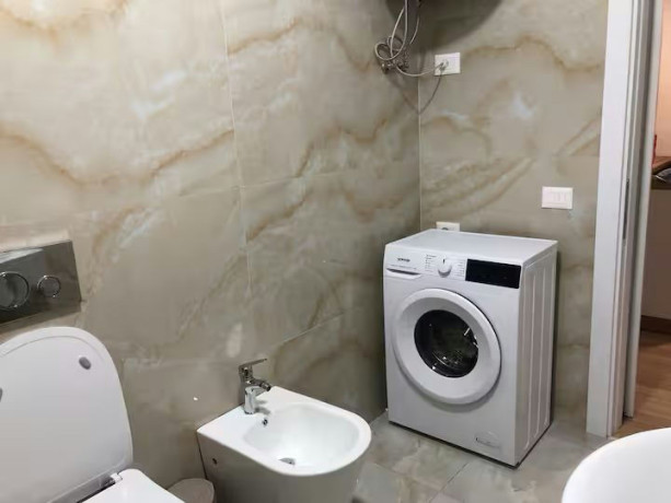 xhamlliku-jepet-me-qera-11-big-0