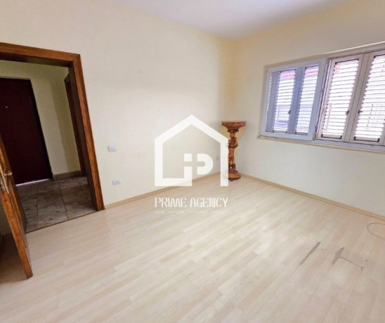 jepet-me-qira-ambjent-biznesi-ose-banim-myslym-shyri-big-2