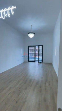 zyre-me-qera-kompleksi-arlis-farmacia-10-ne-tirane-big-0