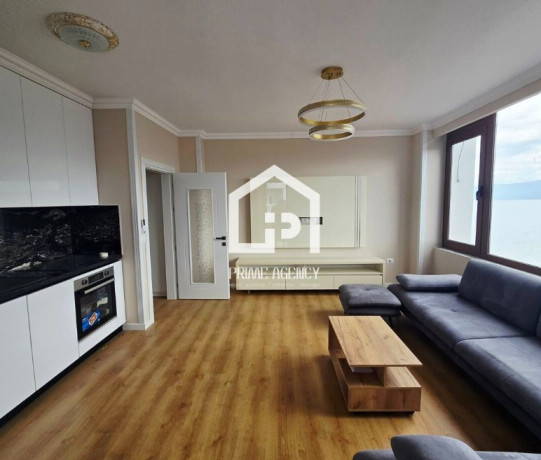 shitet-apartament-2-1pogradec-center-kapripamje-nga-liqeni-big-1