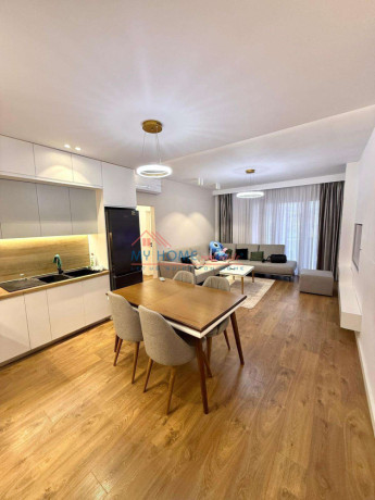 apartament-31-me-qira-tek-rruga-elbasanit-big-2