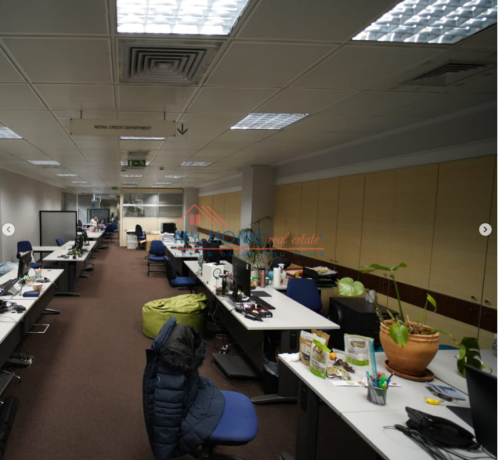 ambjent-biznesi-me-qera-rruga-e-kavajes-ne-tirane-big-0