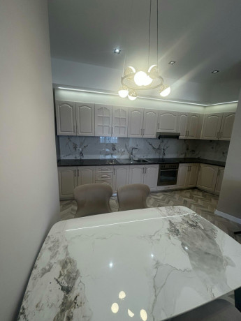 pazari-i-ri-jepet-me-qera-21-big-0