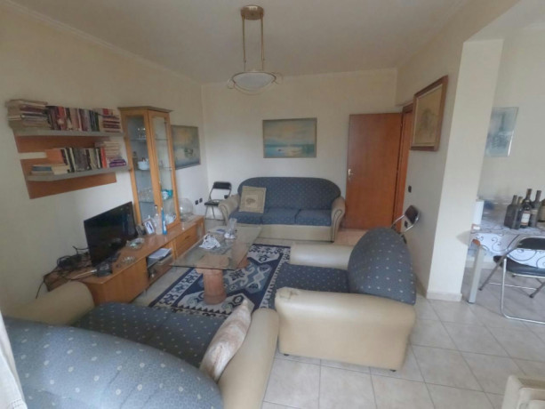 laprake-jepet-me-qera-11-big-3