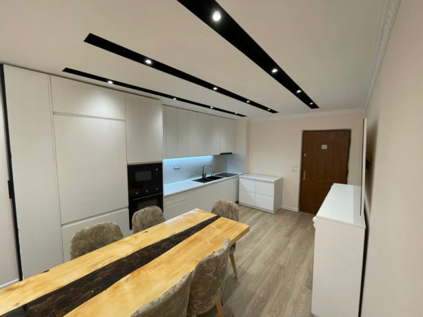 liqeni-i-thate-jepet-me-qera-21-big-0