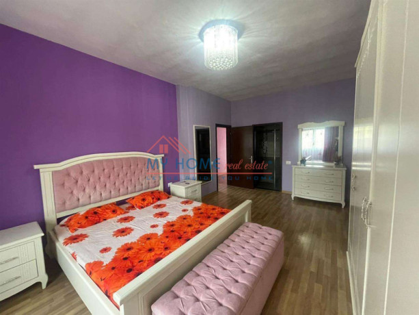 vile-me-qera-tek-bulevardi-i-ri-tirane-big-0