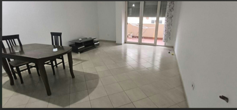 komuna-e-parisit-jepet-me-qera-21-big-3