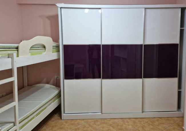 stacioni-trenit-zogu-i-zi-jepet-me-qera-31-big-4