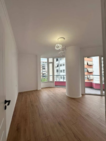 shitet-apartament-2-1-zona-astirit-kompleksi-everest-big-0