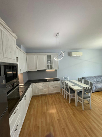 blloku-ambasadave-jepet-me-qera-21-big-4