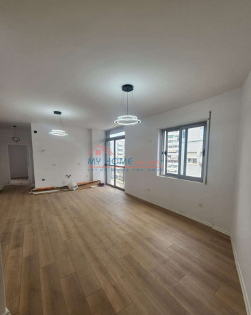 apartament-21-ne-shitje-komuna-e-parisit-ne-tirane-big-3