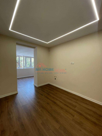 zyre-me-qera-bllok-ne-tirane-big-2