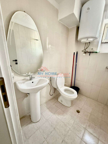 apartament-11-me-qira-tek-rruga-bardhyl-big-2