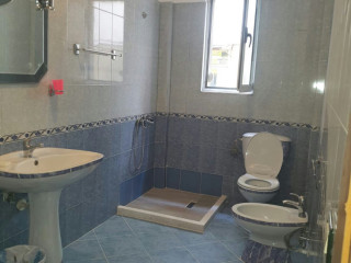 Selite jepet me qera 3+1