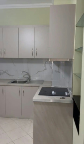 komuna-e-parisit-jepet-me-qera-11-big-0