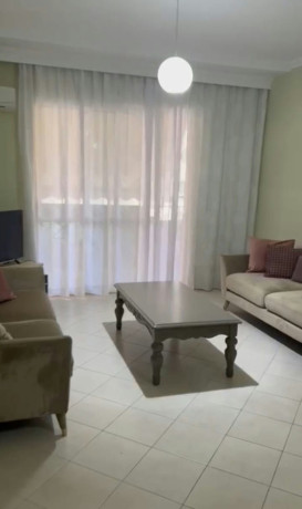 komuna-e-parisit-jepet-me-qera-11-big-4