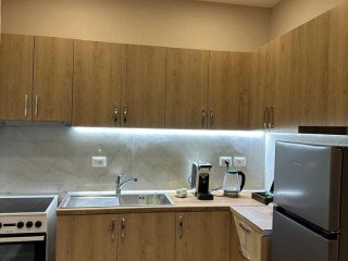 Pazari i ri jepet me qera 1+1