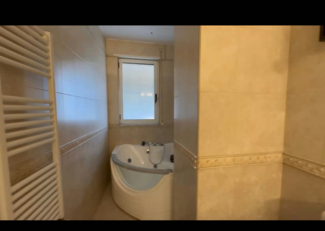 komuna-e-parisit-jepet-me-qera-21-big-1