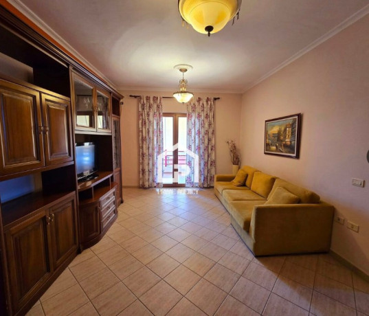 jepet-me-qira-apartament-21rruga-kavajes-kisha-ortodokse-big-0