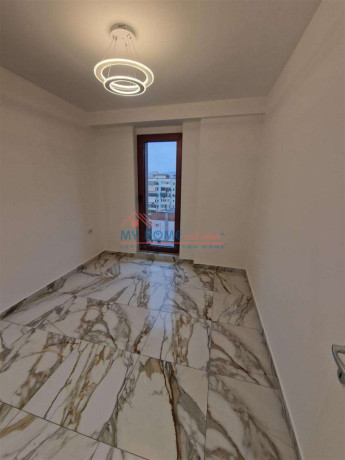 zyre-me-qera-tek-rruga-e-kavajes-tirane-big-2