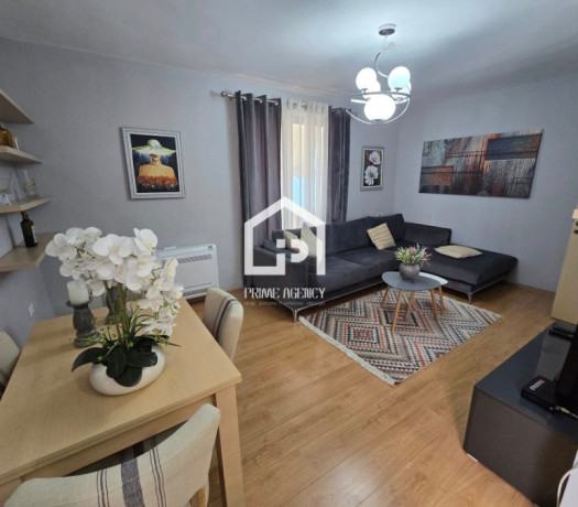 shitet-apartament-11-tek-ish-ekspozita-shqiperia-sot-big-0