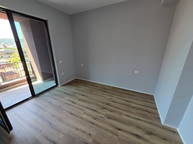 jepet-me-qera-apartamentzyre-1-1-prane-spitalit-gjerman-mshyri-big-2