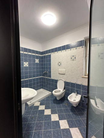 shitet-apartament-11-rruga-sami-frasheri-prane-gjimnazit-petro-nini-luarasi-big-4