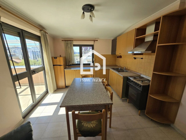 shitet-apartament-dublex-rruga-kavajes-big-2