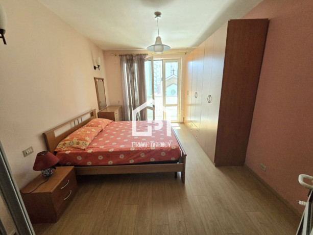 shitet-apartament-dublex-rruga-kavajes-big-3