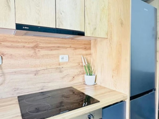 Pazari i ri jepet me qera 1+1