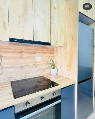 pazari-i-ri-jepet-me-qera-11-big-0