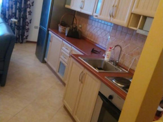 Rr."Fortuzi" jepet me qera 2+1