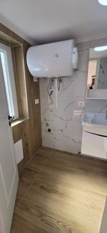 shitet-apartament-garsoniere-zona-myslym-shyri-gjykata-shkalles-se-pare-big-4