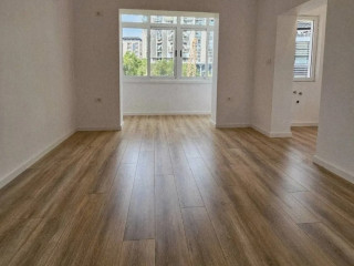 Prane Postes Qendrore shitet garsoniere