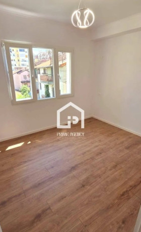 shitet-apartament-21rruga-kavajes-prane-ambulances-9-big-2