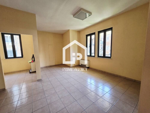 jepet-me-qira-vile-3-kt-zona-stadiumi-dinamo-big-2