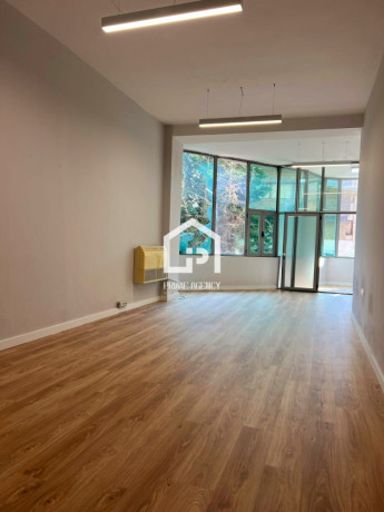 jepet-me-qira-ambjent-zyrash-1-post-parkimi-komuna-e-parisit-big-1